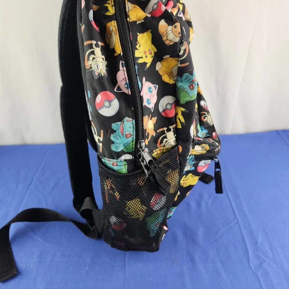 Bioworld‎ Pokemon Kanto Kids Black Backpack Charizard Starters Water Pouches